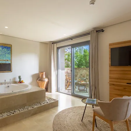 Ecclesia - Adult Only Hotel