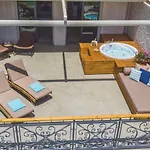艾斯乐艾酒店 - 仅限成人（+14） 3*